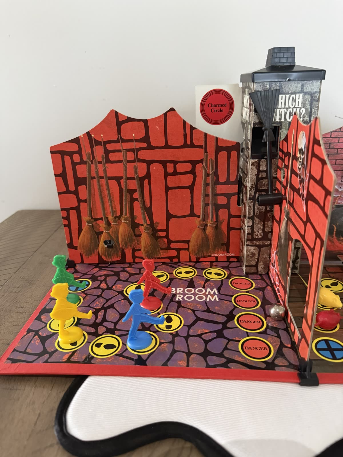 Which Witch? Board Game — 1970 Milton Bradley — broom room